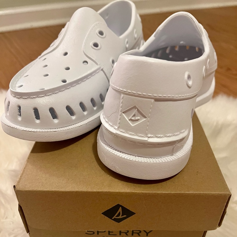 Sperry Women’s Top Sider Flats White — Size 7